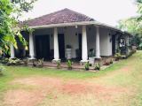Solidly built colonial type banglow for rent in Minuwangoda