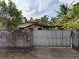 25 Perches Valuable Land with Two-Story House for Sale – Athurugiriya.